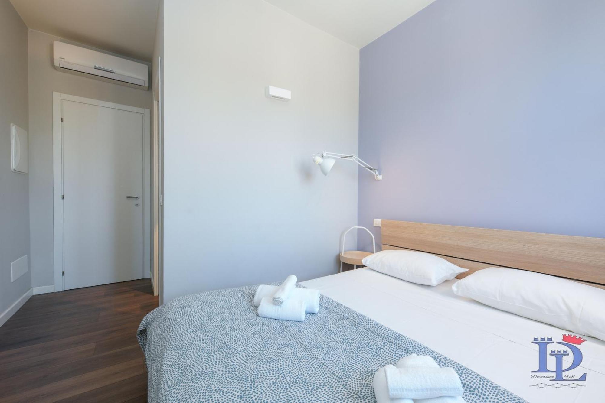 Desenzanoloft Official Partner Marriott Homes & Villas - Jack'S Penthouse デセンツァーノ・デル・ガルダ エクステリア 写真