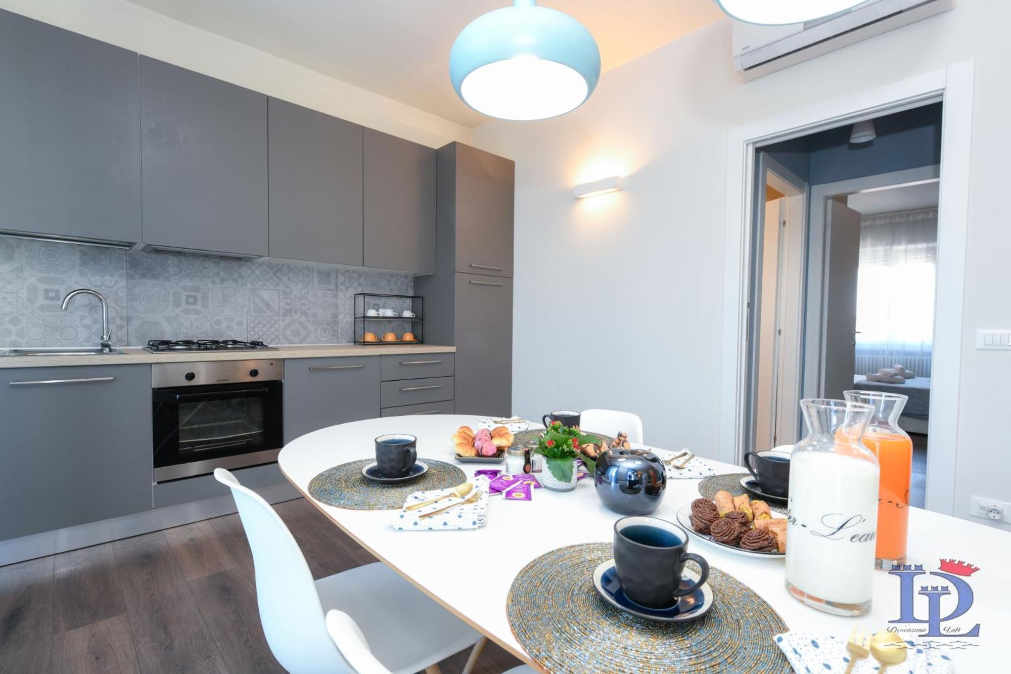 Desenzanoloft Official Partner Marriott Homes & Villas - Jack'S Penthouse デセンツァーノ・デル・ガルダ エクステリア 写真